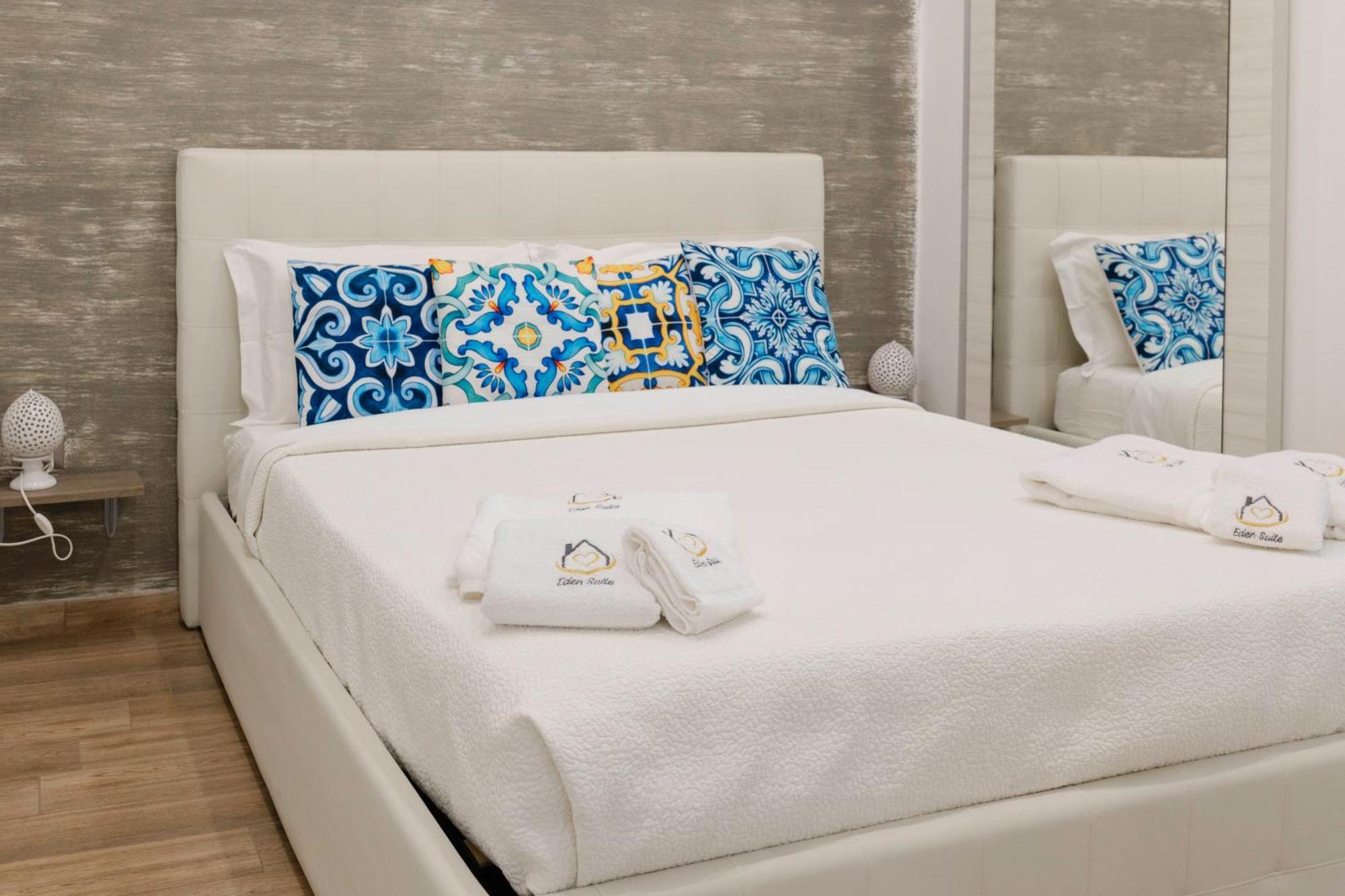 Eden Suite - Central Apartment With Balcony - Molfetta Kültér fotó